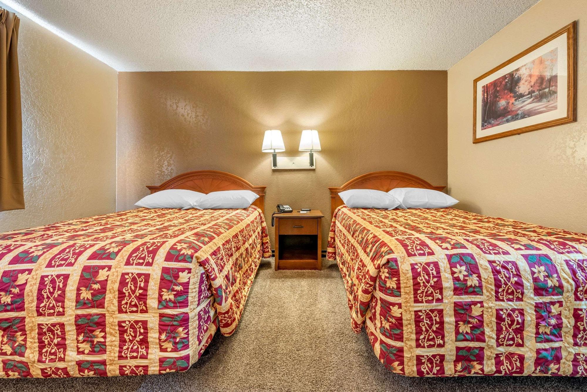 Rodeway Inn Пуебло Екстериор снимка