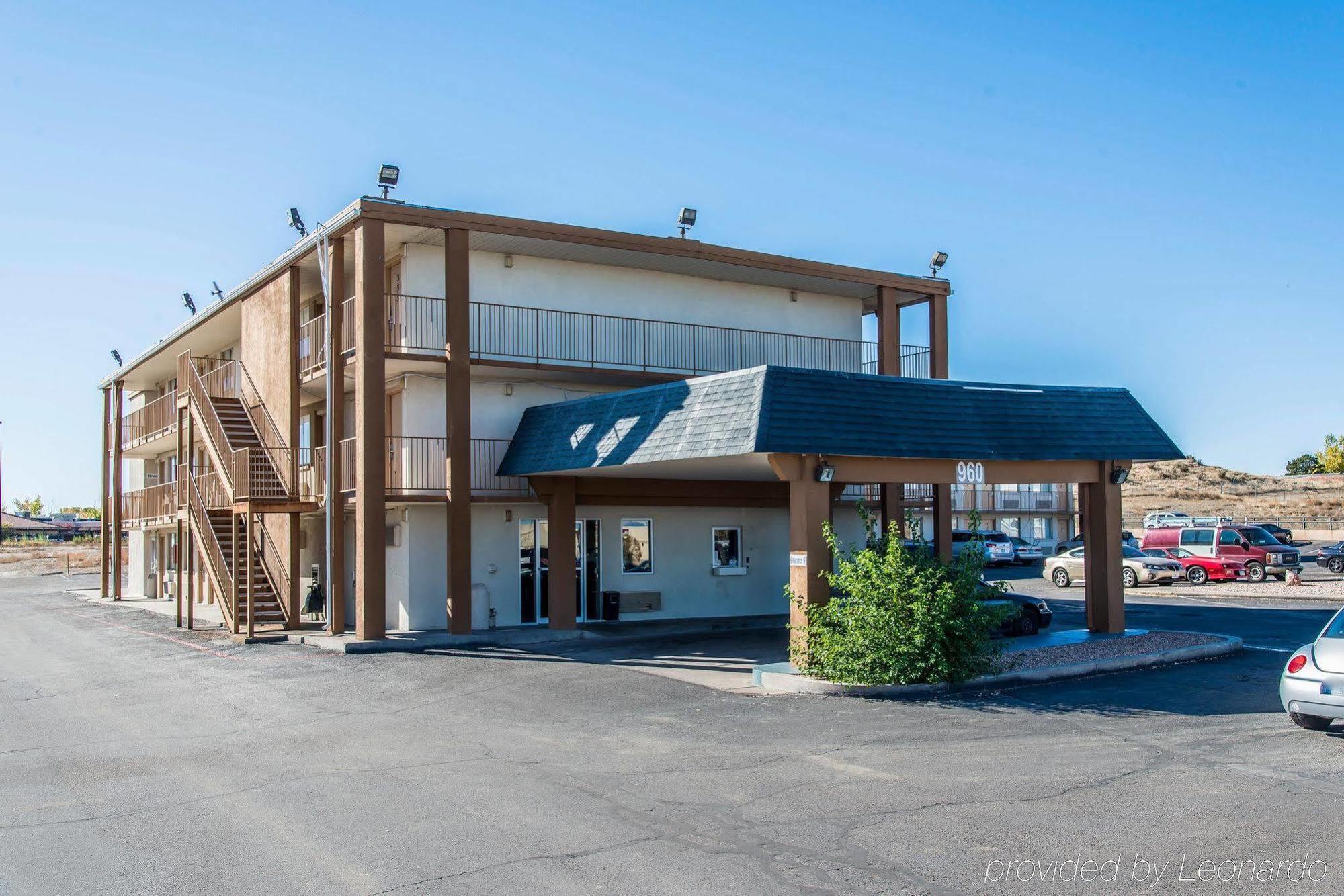 Rodeway Inn Пуебло Екстериор снимка